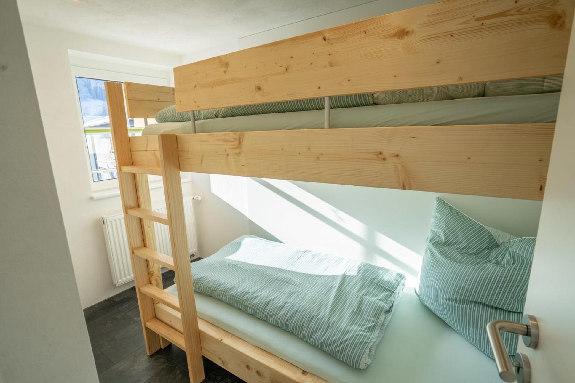 Fewo Schwarzwaldstern 2, Todtnau, 4 Schlafzimmer Extérieur photo